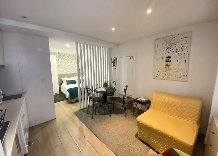 Perfect For 2 In Graca Lisboa